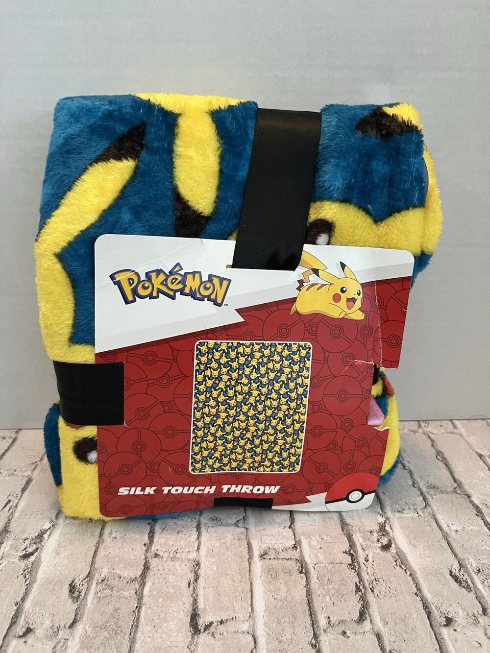 Pokemon: PIKACHU 40" x 50" Silk Touch Throw #2023470
